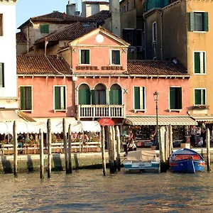 Canal & Walter Venise