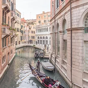 San Marco Square With Canal View By Wonderful Italy Апартаменты